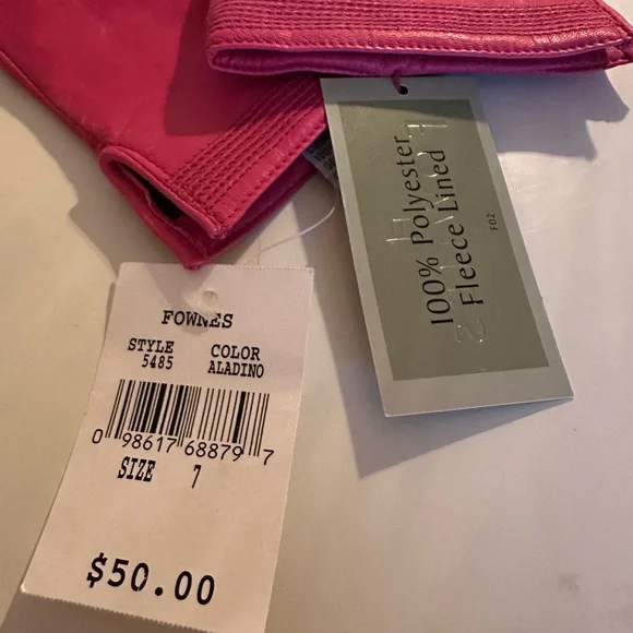 Pink Winter Mittens Warm Accessories - Picture 2 of 4